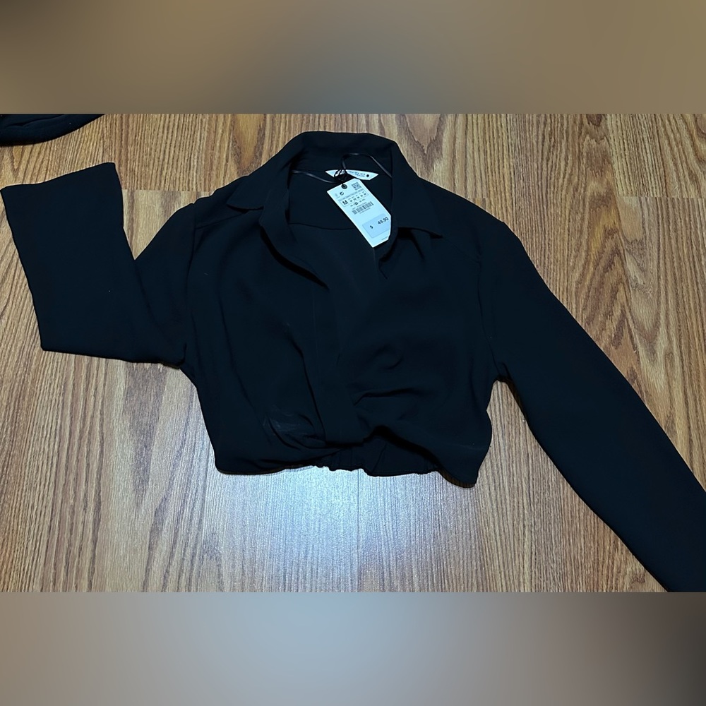 ZARA CROPPED TOP